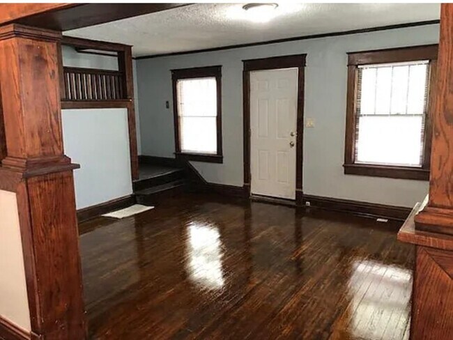 Foto del edificio - 4920 College Ave