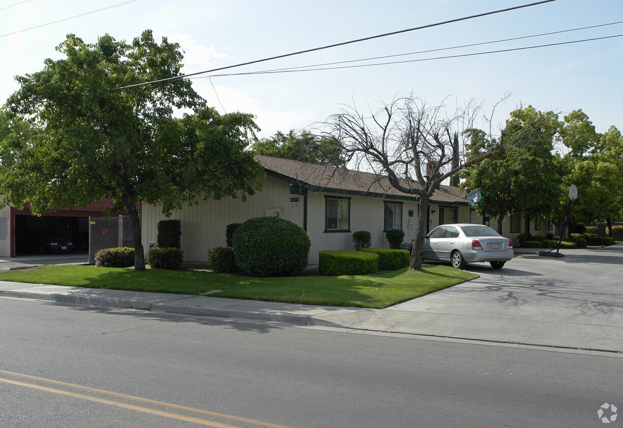 Building Photo - 14979 W Kearney Blvd