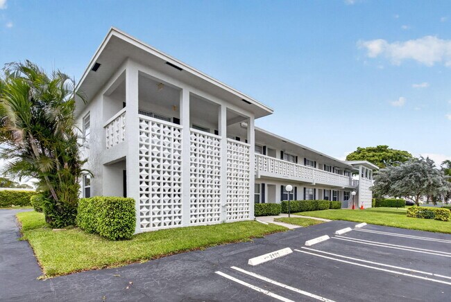 Foto del edificio - 2401 Del-Aire Blvd