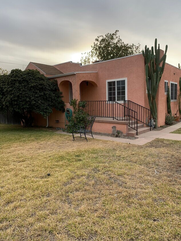 Primary Photo - 7737 Ferncola Ave