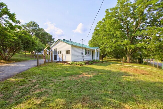 Foto del edificio - 611 Holston Creek Church Rd