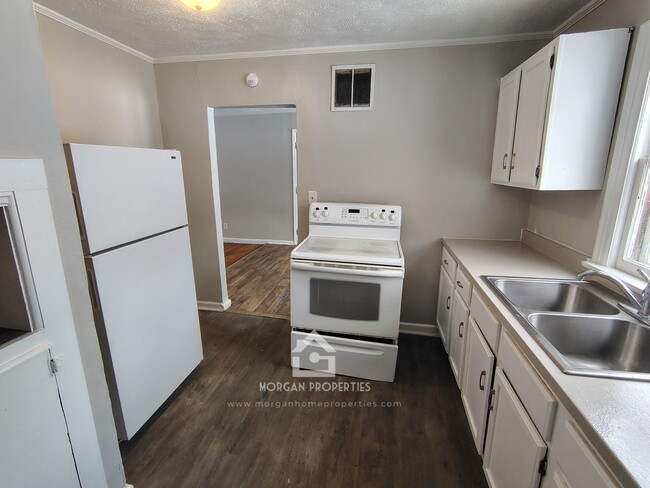 Foto del edificio - 218 E Mulberry St