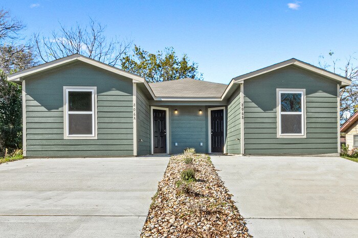 Foto principal - 806 S 36th St
