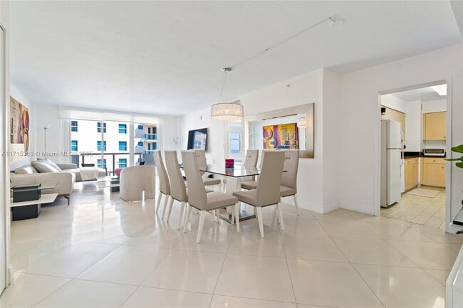 Building Photo - 9195 Collins Ave