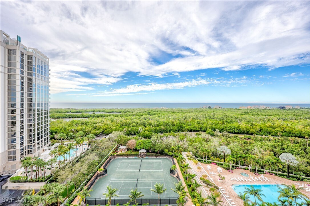 Foto del edificio - 7117 Pelican Bay Blvd