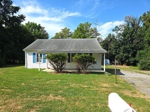 Building Photo - 1755 Black Gap Rd