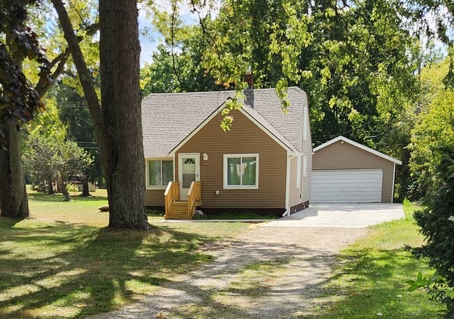Building Photo - 2855 Mann Rd