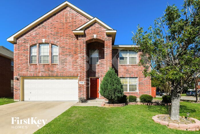 Foto principal - 7209 Hummingbird Ct