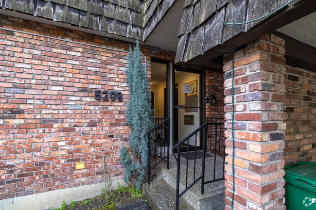 Building Photo - 5208 21st Ave NE