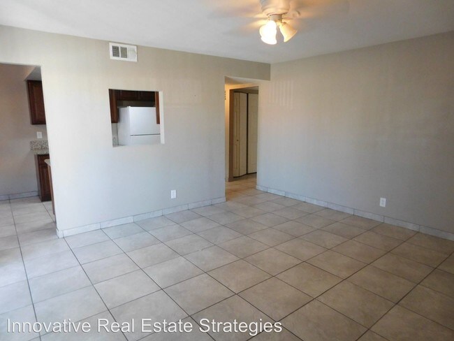 Building Photo - 3940 E Carey Ave