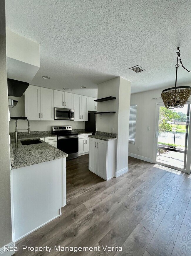 Building Photo - 2 br, 1.5 bath House - 1412 Casa Park Cir