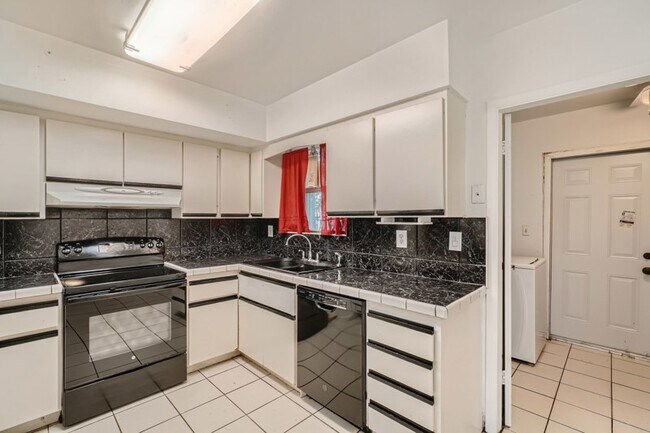 Foto del edificio - 2730 SW 17th St