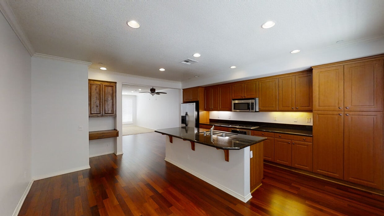 Kitchen - 5406 W 149th Pl