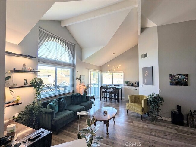 Foto del edificio - 26857 Claudette St