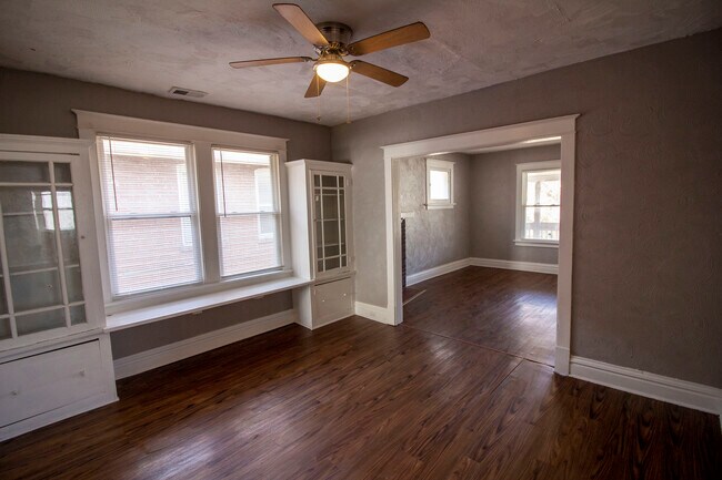 Foto del edificio - 6700 Bartmer Ave
