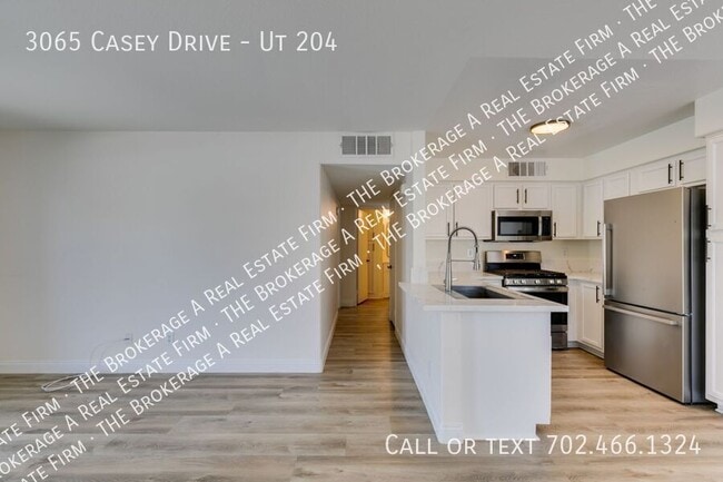 Building Photo - 3065 Casey Dr