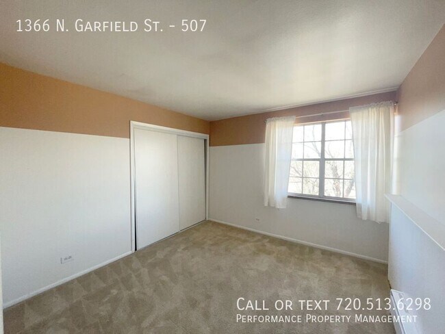 Foto del edificio - 1366 Garfield St
