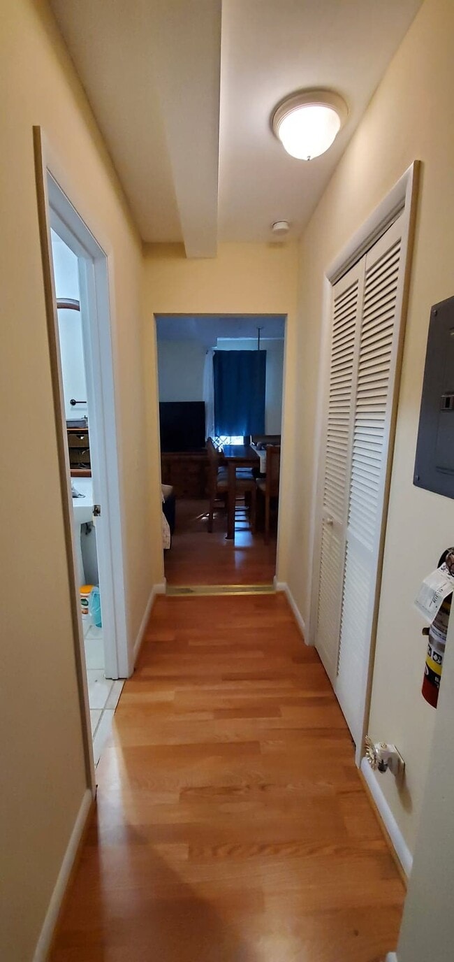 Hallway leading to bedroom - 1106 Olivia St