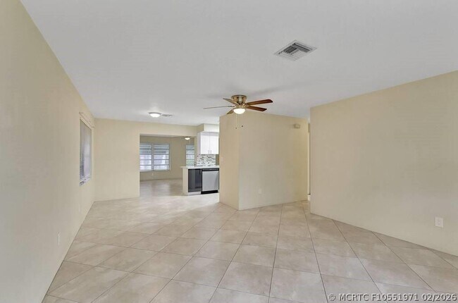 Foto del edificio - 916 NE 18th St