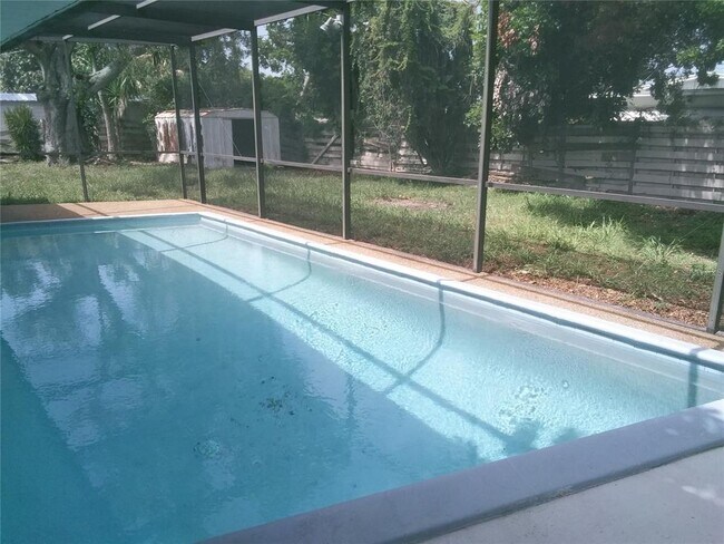 Foto del edificio - 5812 24th St Ct W