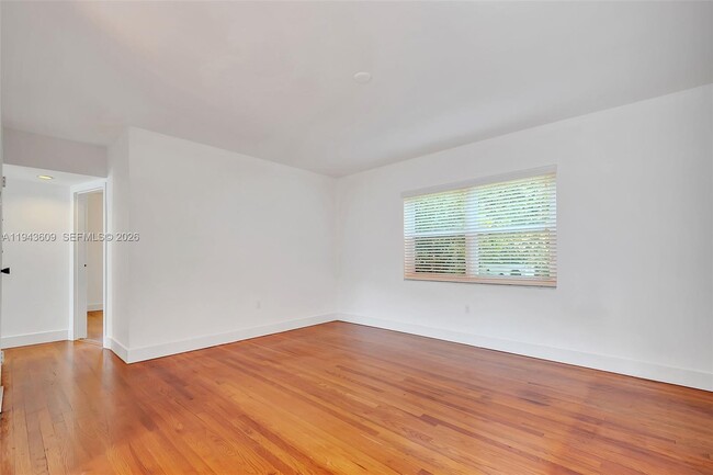 Foto del edificio - 7701 SW 55th Ave