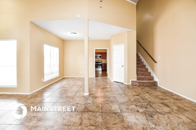 Building Photo - 2425 Ithaca Dr