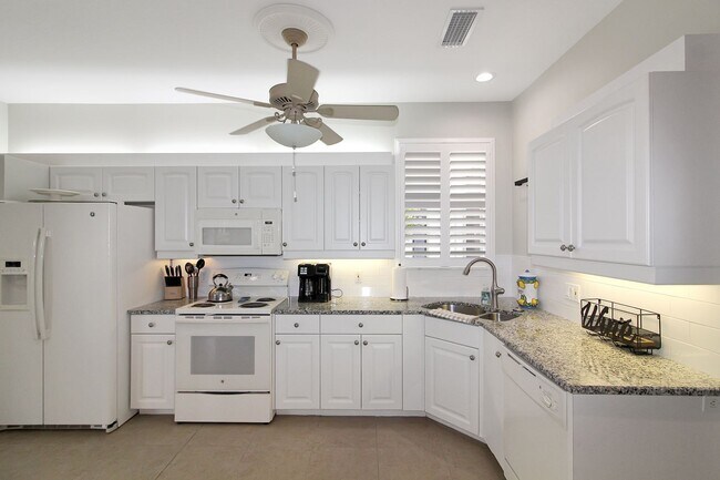 Building Photo - 906 Barclay Ct