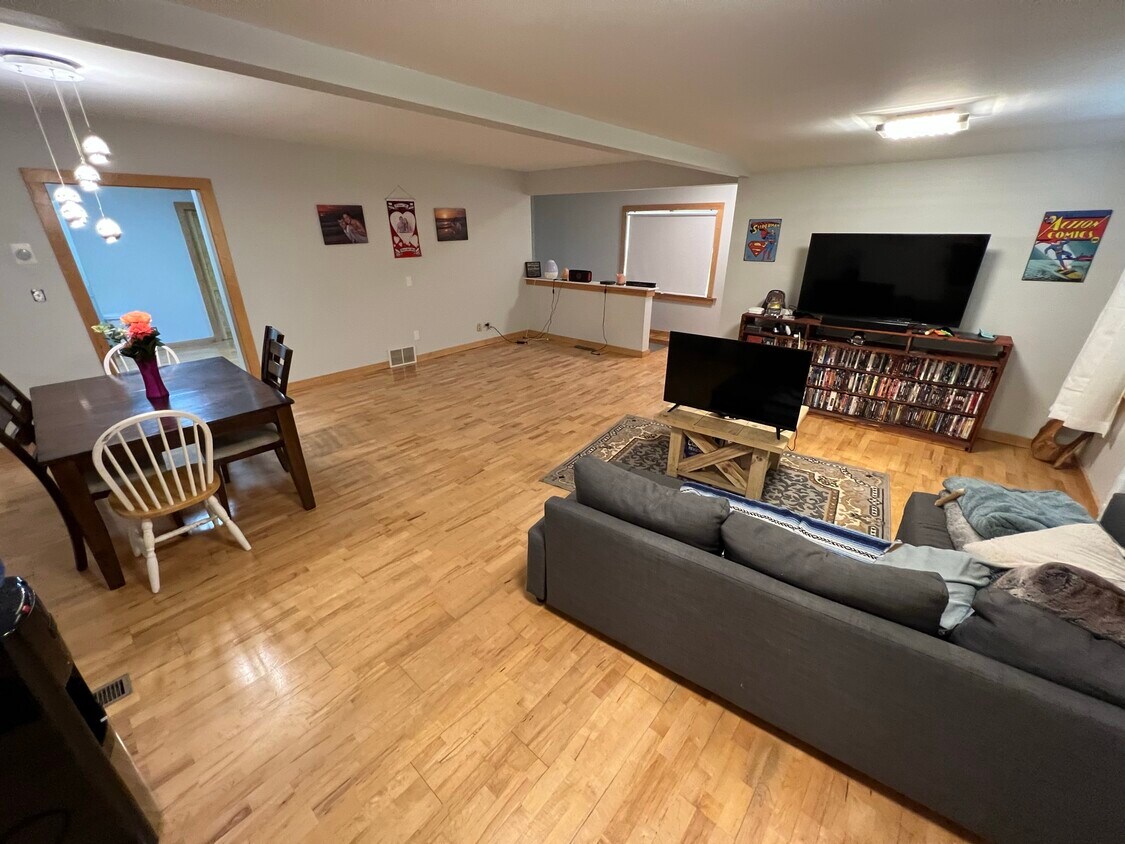 1590 Long Lake Blvd, Long Lake, MN 55356 House Rental in Long Lake, MN