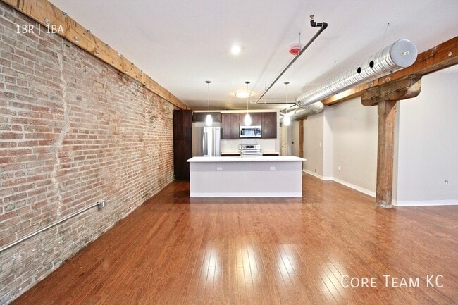 Building Photo - 1223 Union Ave
