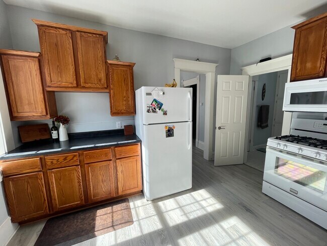Cocina - 641 Fillmore St NE