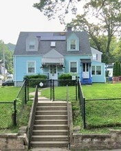 Building Photo - 549 Valley St