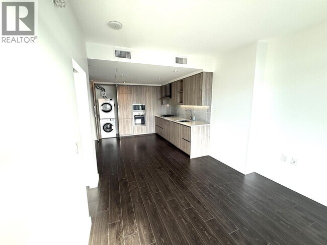 Photo du bâtiment - 4720 Lougheed Hwy.