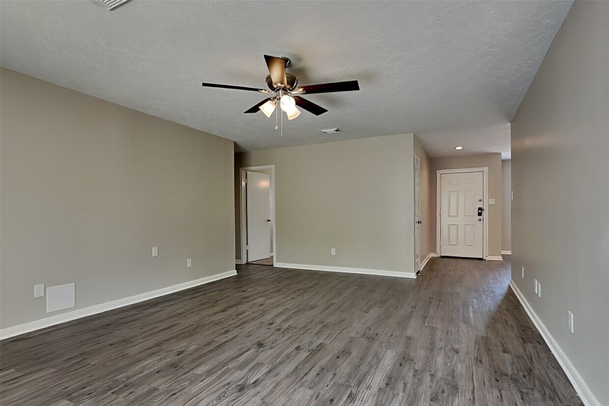 Foto principal - 29122 Waltham St