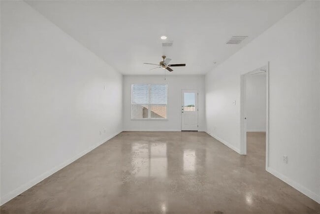 Building Photo - 2928 Wildcat Dr