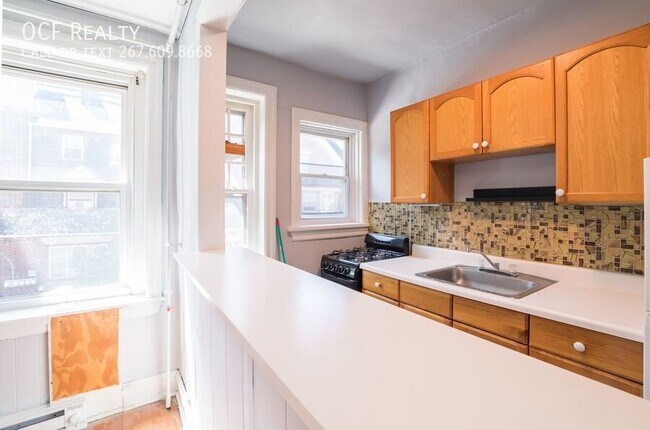 Foto del edificio - 2115 N 63rd St