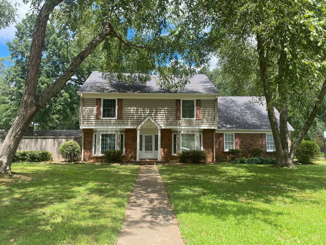 8038 Sparkling Lake Cove, Germantown, TN 38138 House Rental in