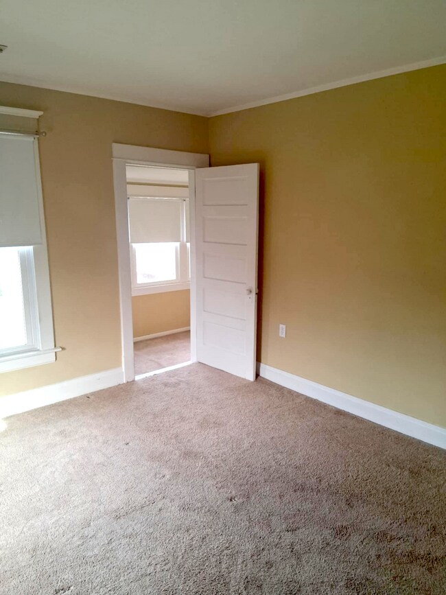 Foto del edificio - 2641 1/2 Collis Ave