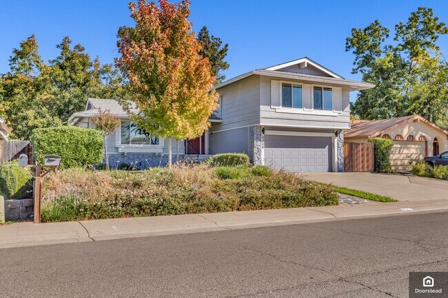 Building Photo - 9388 Premier Way