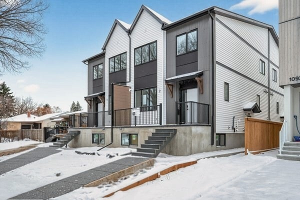 Photo du bâtiment - 10920-10130 130 St NW