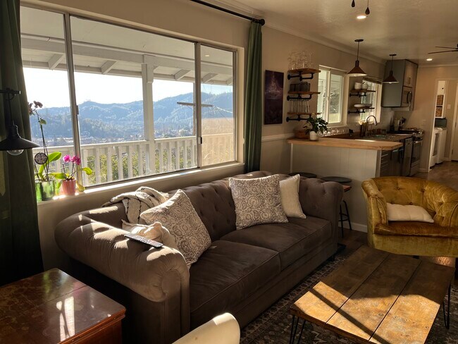 Foto del edificio - 564 E Jackson St