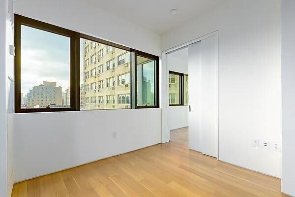 Foto del edificio - 123 Third Avenue