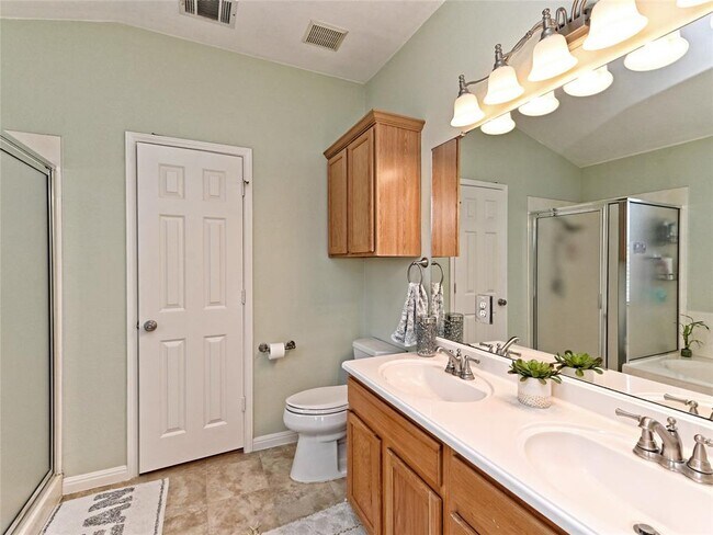 Foto del edificio - 3516 Rock Shelf Ln