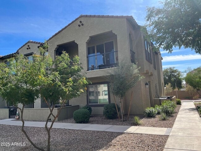 Photo - 155 N Lakeview Blvd Townhome