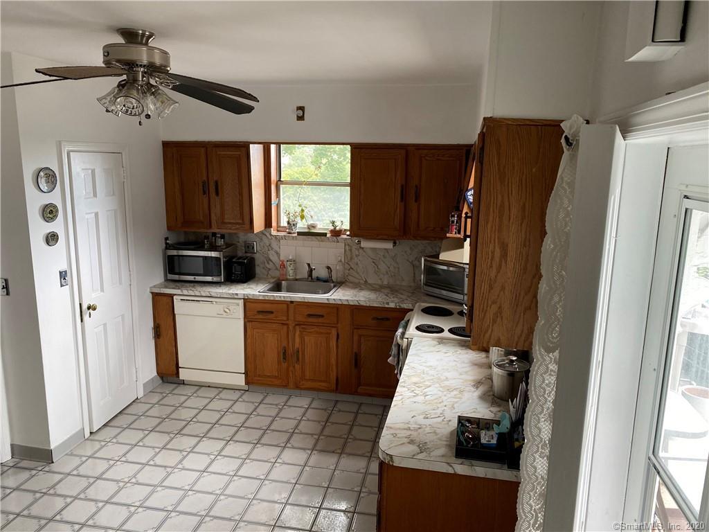 Primary Photo - 39 Edgewood Ave