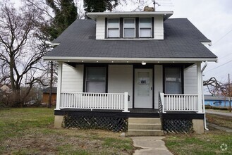 Building Photo - 1227 Calumet Ave