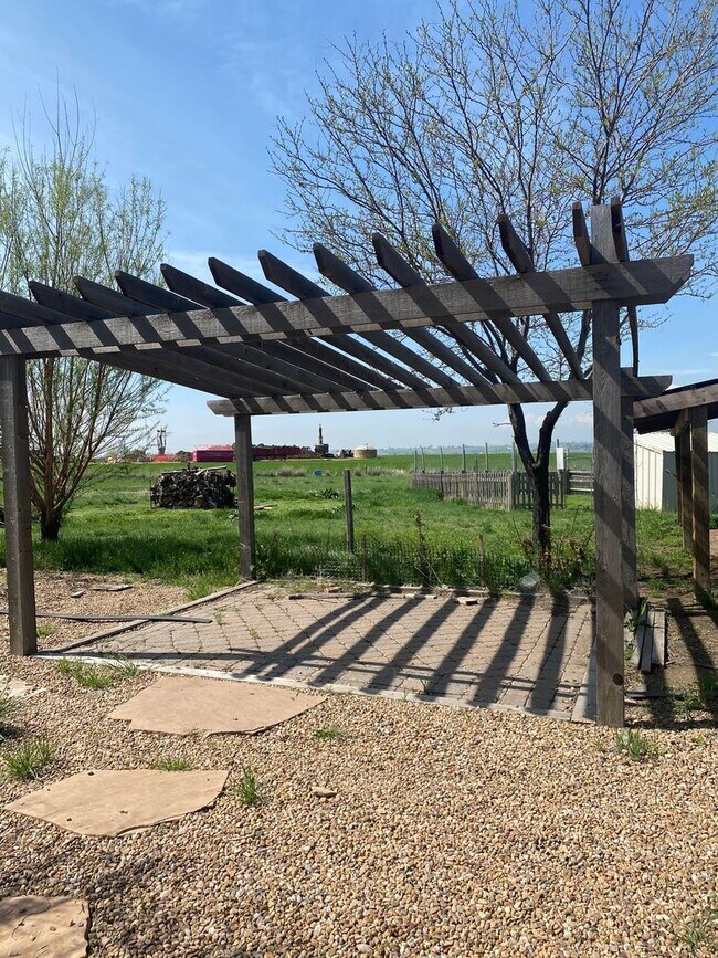 Building Photo - Country Property With Over 7 Acres of Land, No HOA & Room For Your Toys!