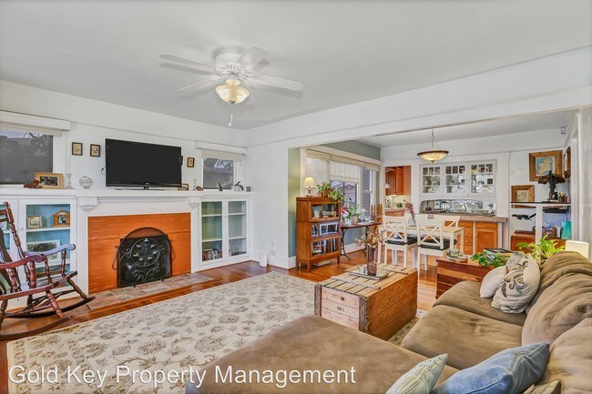 Foto del edificio - 3 br, 1 bath House - 4170 Oregon Street