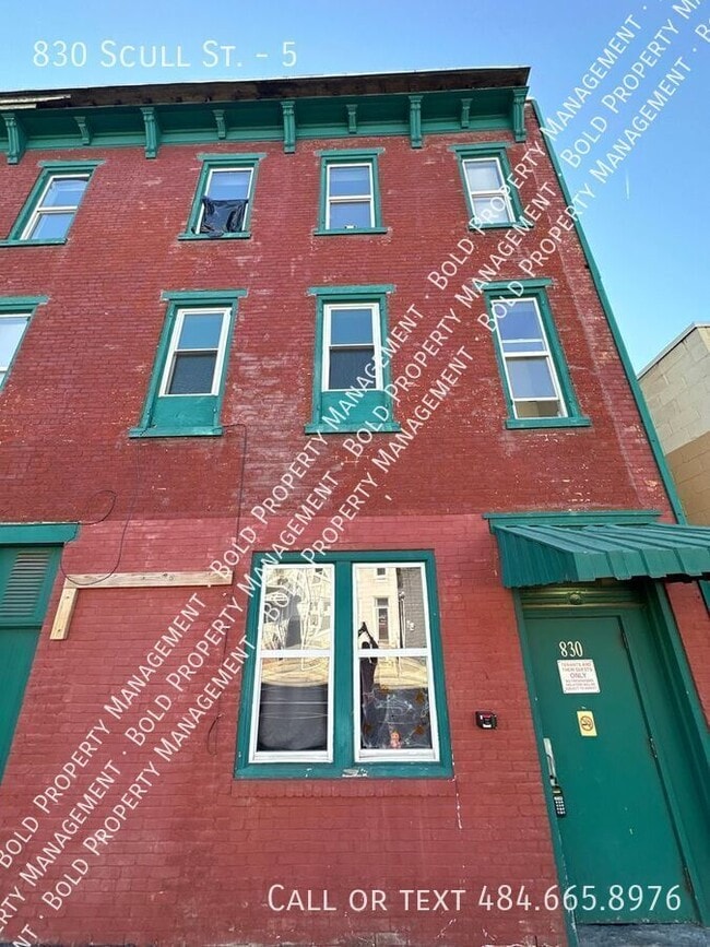 Foto del edificio - 830 Scull St