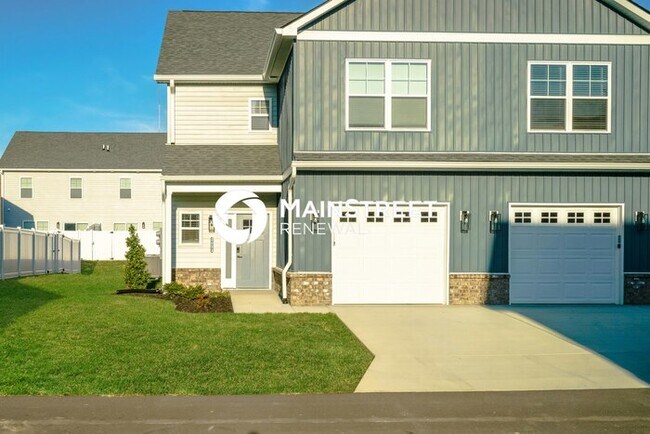 Foto del edificio - 3 Bedroom Pet-Friendly Home in Jeffersonville, IN with Main Street Renewal