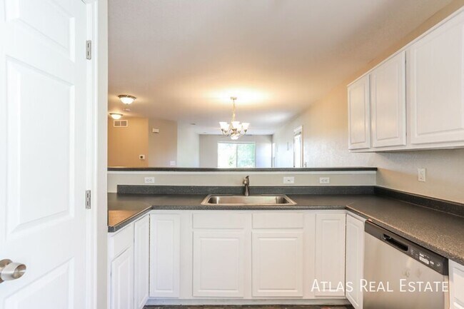 Foto del edificio - 19558 E 18th Ave